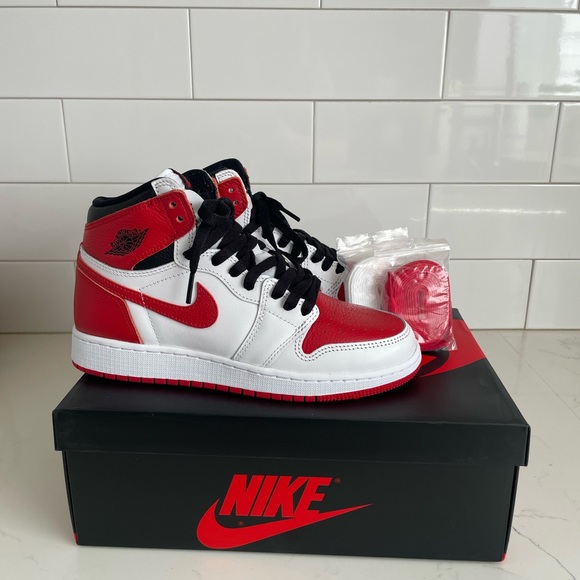 Air Jordan 1 Retro High OG GS ‘Heritage’
Youth 6 / Womens 7.5 - Picture 2 of 5